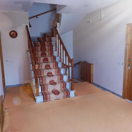 Lefteris Pensiune 3*