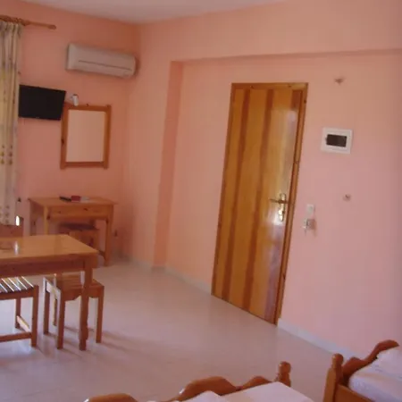 Pensiune Lefteris 3*