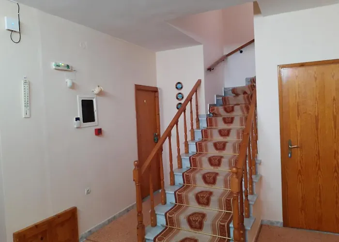 Lefteris Pensionat 3*