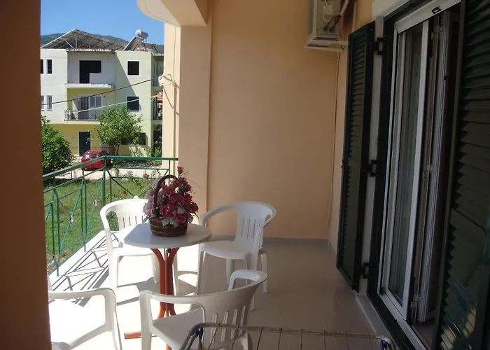 Lefteris Pensionat Nidhrion